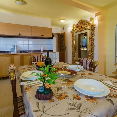 Tolle Direkt An Der Promenade Apartment Selce